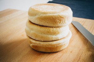 Copycat mcmuffin breakfast sandwiches| seefoodplay.com