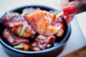 Bacon-wrapped bbq chicken | seefoodplay.com